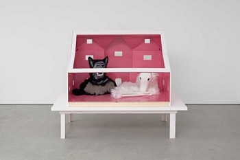 Artist:&nbsp;Sue de Beer